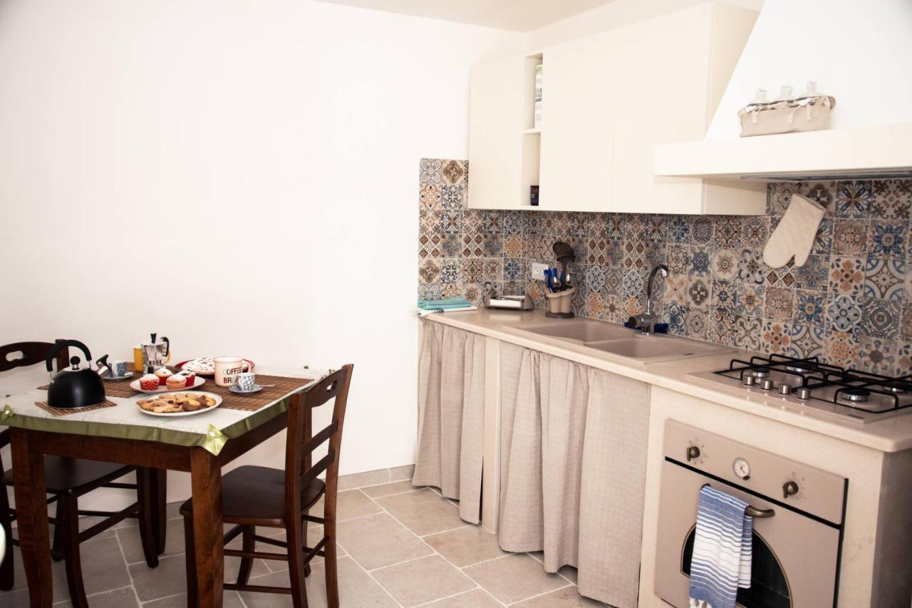 Trulli Donna Isabella 2 Bed & Breakfast Locorotondo Eksteriør bilde