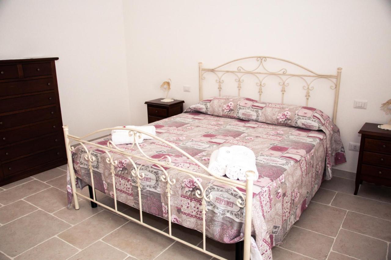 Trulli Donna Isabella 2 Bed & Breakfast Locorotondo Eksteriør bilde