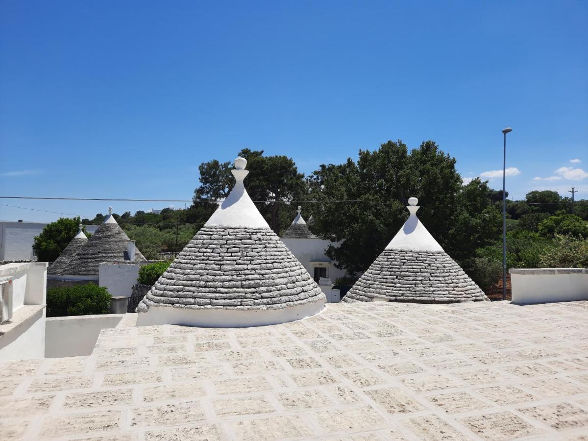 Trulli Donna Isabella 2 Bed & Breakfast Locorotondo Eksteriør bilde